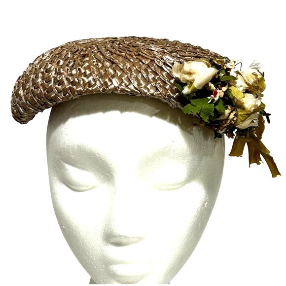 Vintage 40's mini straw hat taupe beige size 22 silk flower buds embellishment - Picture 3 of 9